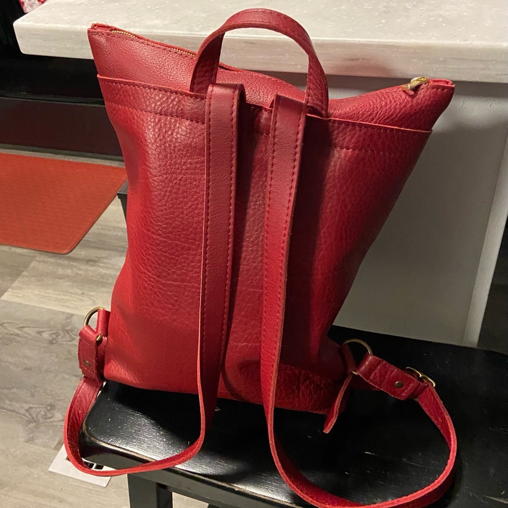 Portland Leather Vibrant Red Flamenco 💃 Laptop Backpack - Picture 3 of 13